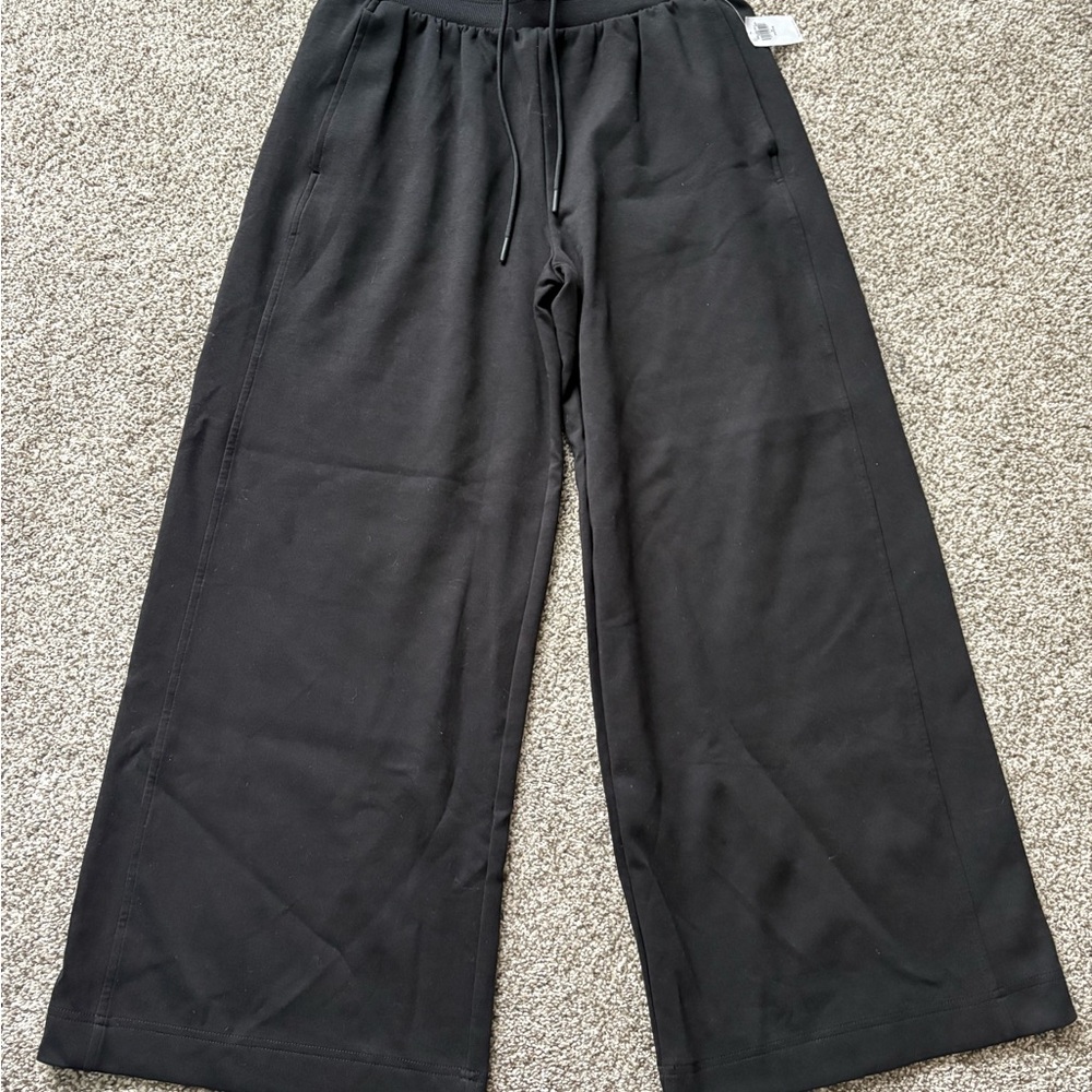 Old Navy Black Wide Leg Sweatpants